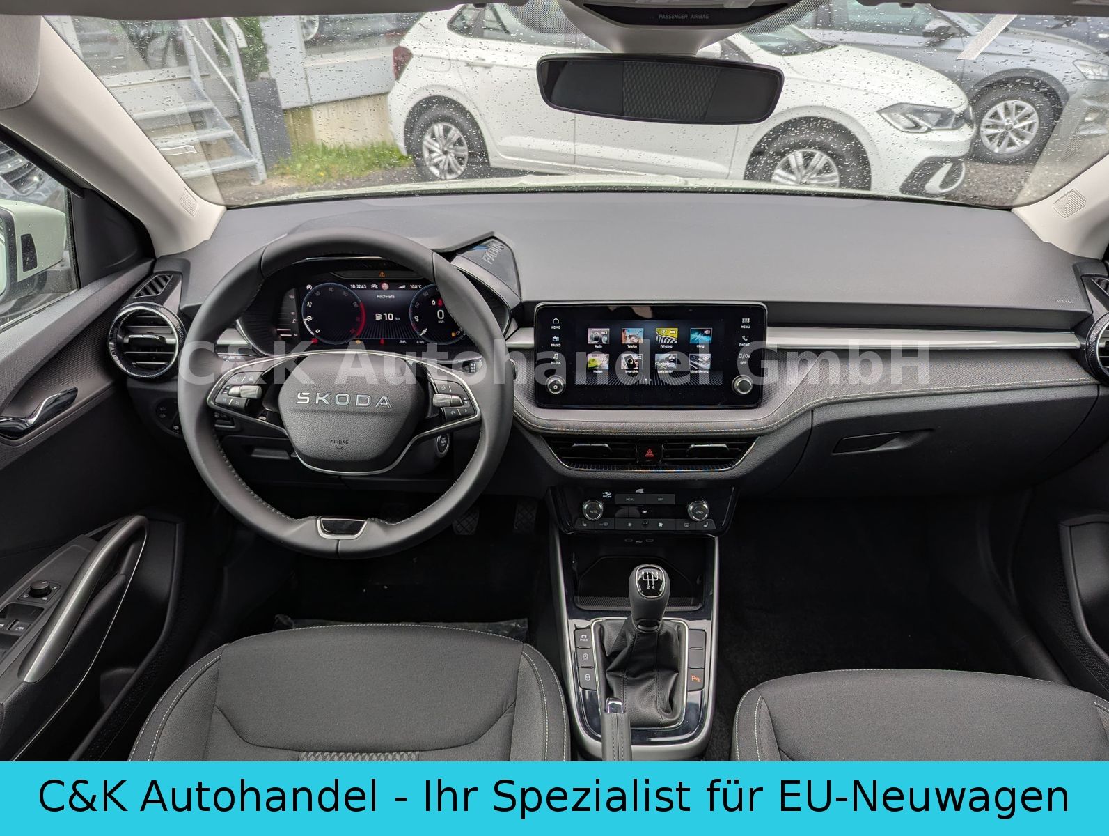 Skoda Fabia 130 Jahre Premium 1.0 TSI 95 PS 5-Gang imagem 3