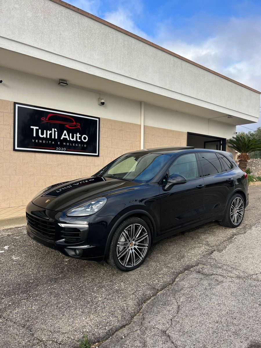 PORSCHE Cayenne