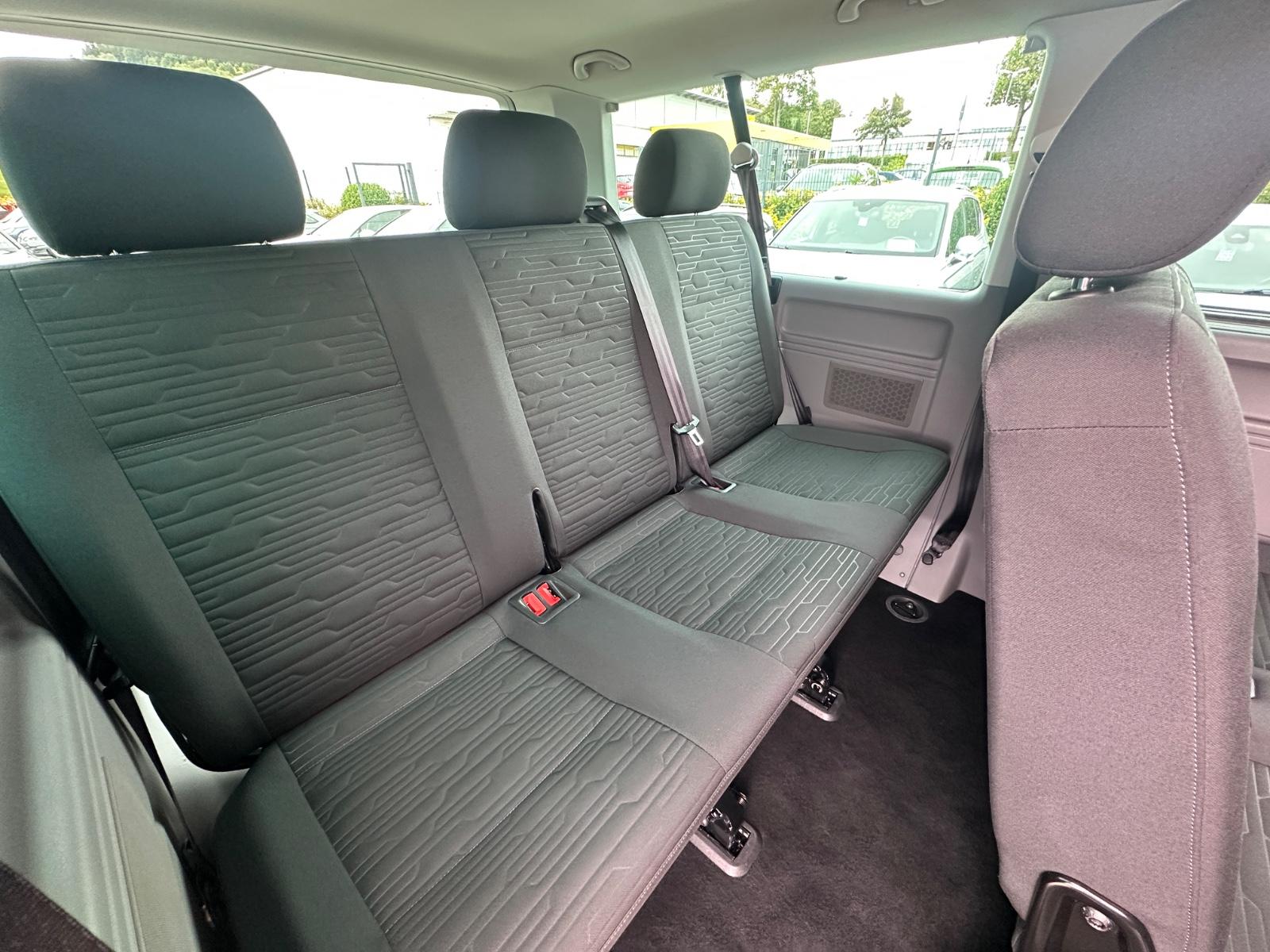 Volkswagen T6.1 Caravelle Comfortline Lang 2.0 TDI DSG AHK