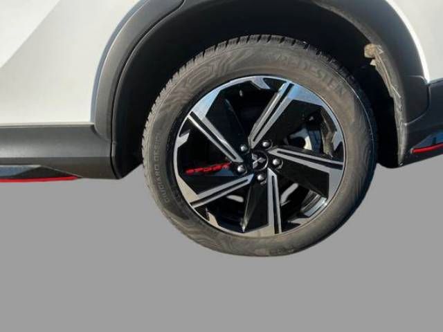 Fahrzeugabbildung Mitsubishi Eclipse Cross Plug-In Hybrid 4WD Basis