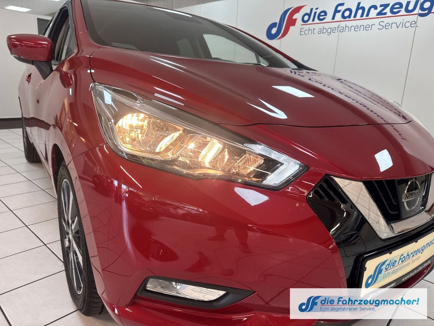 Fahrzeugabbildung Nissan Micra N-Connecta Navi DAB Ambientebeleuchtung SH