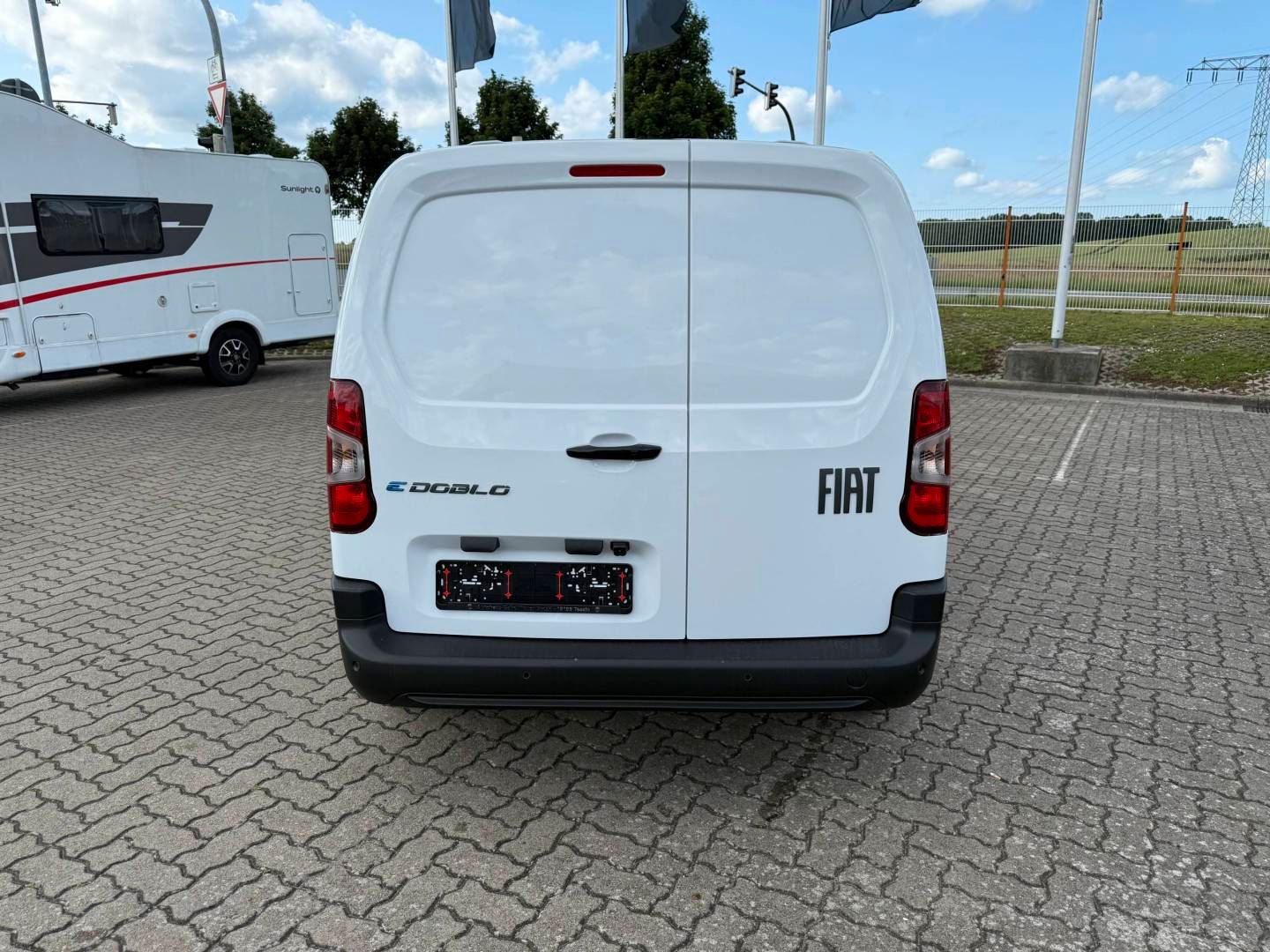 Fahrzeugabbildung Fiat E-Doblo L2 KAWA136 ELEKTRO