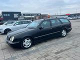 Mercedes-Benz E 200 KOMPRESSOR T AVANTGARDE, Tüv-5.2026 - gebrauchte Mercedes-Benz E 200 aus dem Jahr 2002