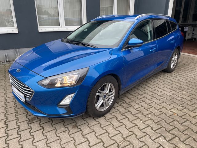 Ford Focus Kombi TDCi150 Auto Navi/SHZ/LMF/Tempo