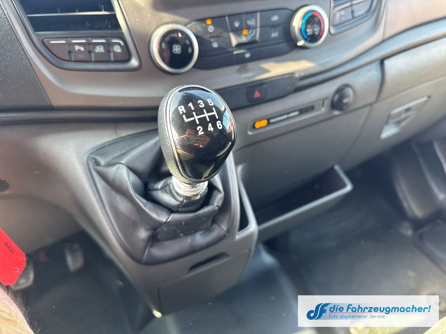 Fahrzeugabbildung Ford Transit Kasten 350 L3 Trend Apple CarPlay Androi