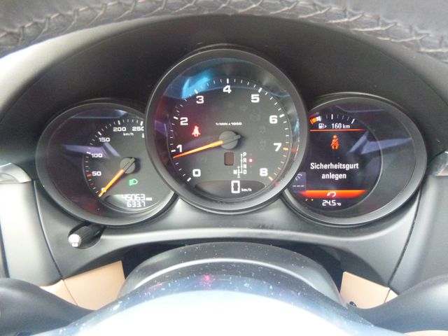 Fahrzeugabbildung Porsche Macan 2,0 TFSI Allrad >KAM/LED/NAV/Leder/SHZ/PDC