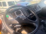 MAN L2000 Abschleppwagen mit Brille - MAN 2003