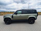 Land Rover Defender 110 P400 SE - AHK - Black Pack - 22" - Land Rover Defender mit Benzin-Antrieb
