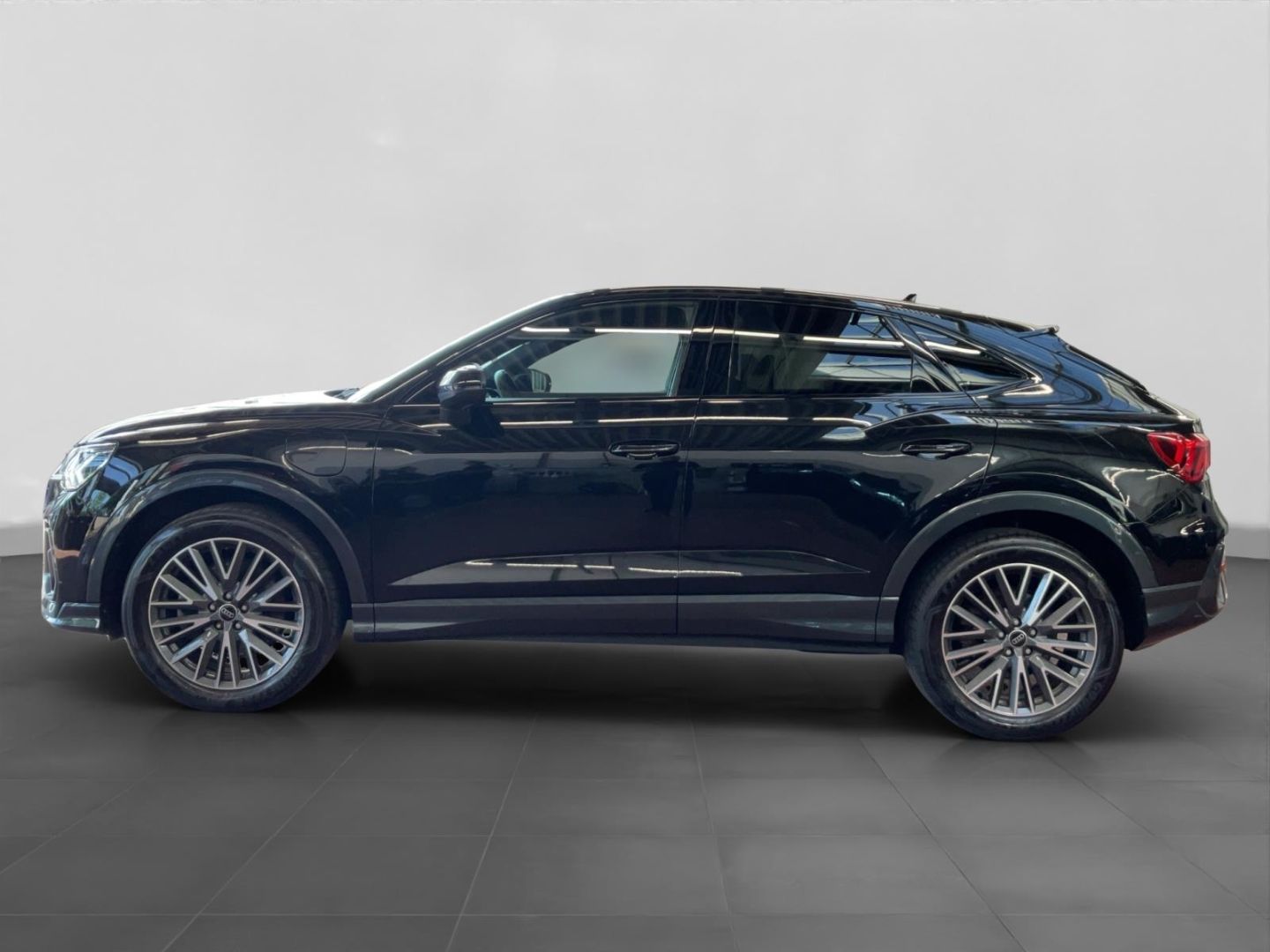 Audi Q3 Sportback 45 1.4 TFSI e Alu LED Kamera Navi S foto 3
