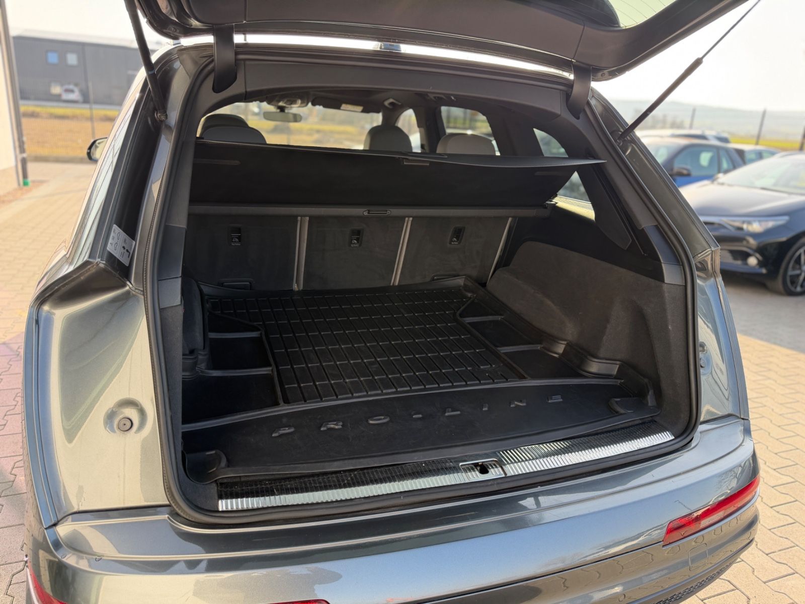 Q7 3.0 TDI quattro S-Line  Standheiz. Leder Pano