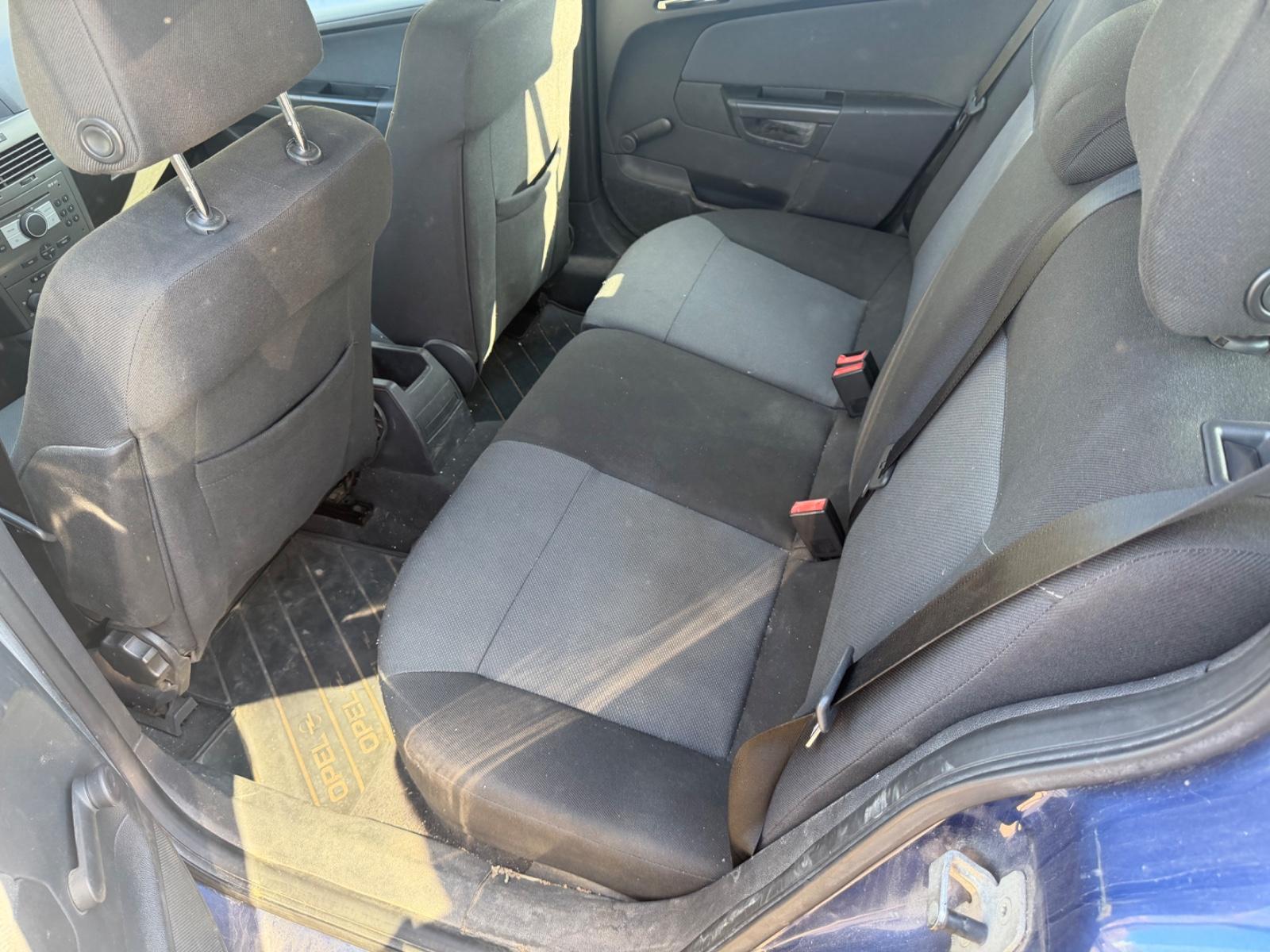 Opel Astra 2005 — photo 9