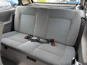 Volkswagen Golf - 10