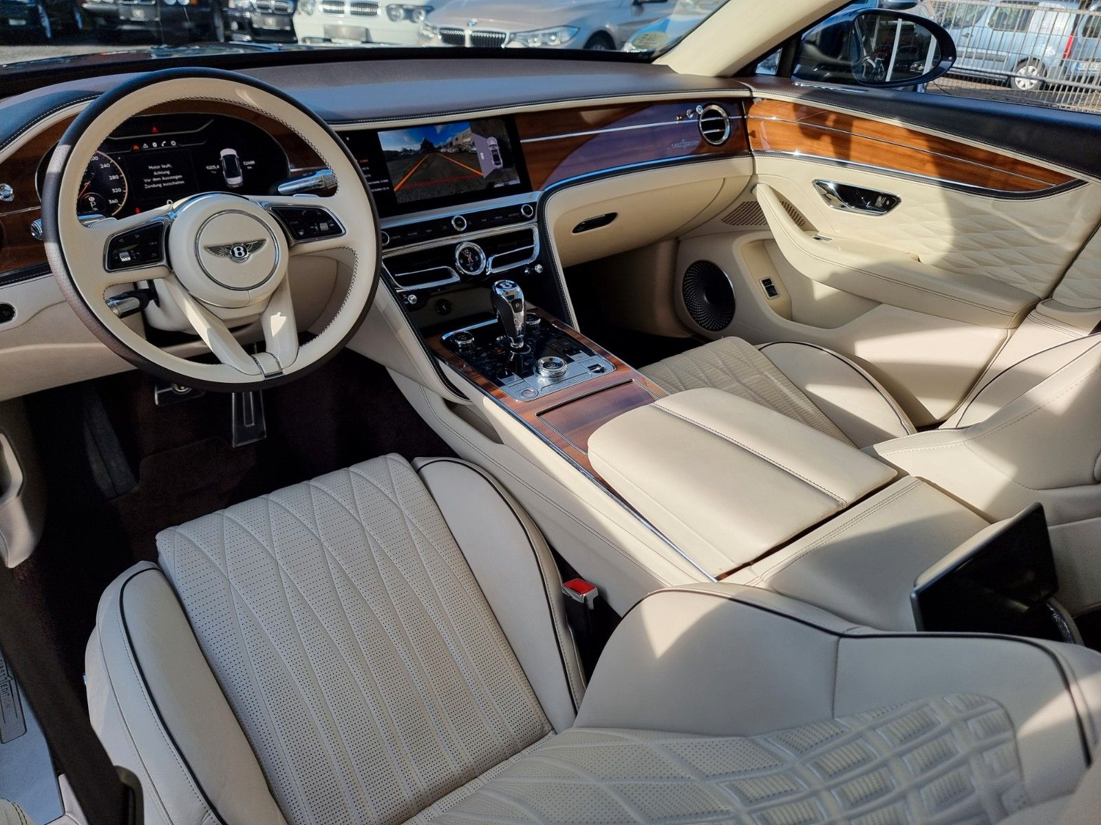 Fahrzeugabbildung Bentley Flying Spur 6.0 W12/Full options!/UPE 340tEuro