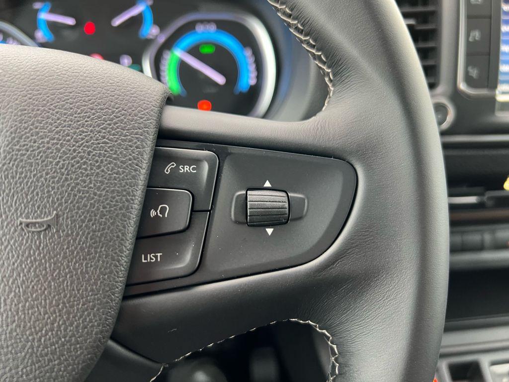 Toyota Proace Electric (75 kWh) L1 (8-Si.) Verso Team D