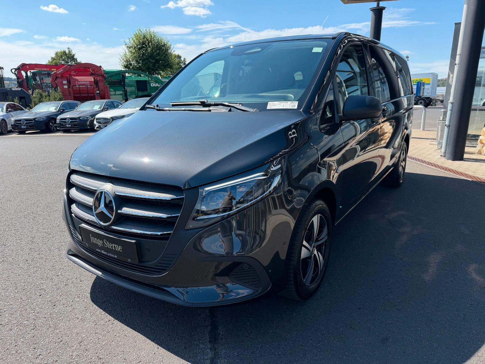 Fahrzeugabbildung Mercedes-Benz Vito 116 CDI 9G Tourer AHK2,5to LED