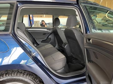 Volkswagen Golf VII Variant Trendline BlueTDI