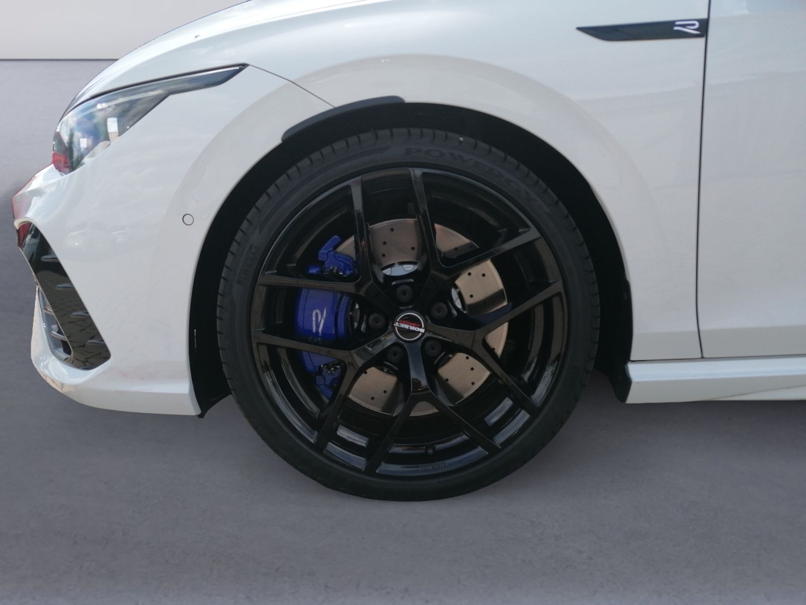 Golf VIII R DSG LEDER+MATRIX+DCC+AKRA+