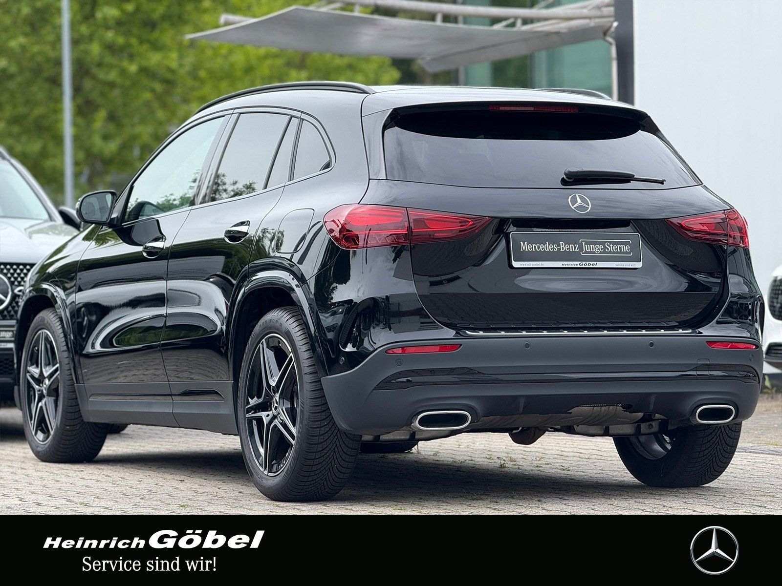 Fahrzeugabbildung Mercedes-Benz GLA 200 AMG*AHK*TOTWINKEL*NIGHT-PAKET*AMBIENTEBE