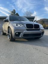 BMW X5 xDrive50i - E70 wenig KM / Sommerfahrzeug - BMW X5: Xdrive50i