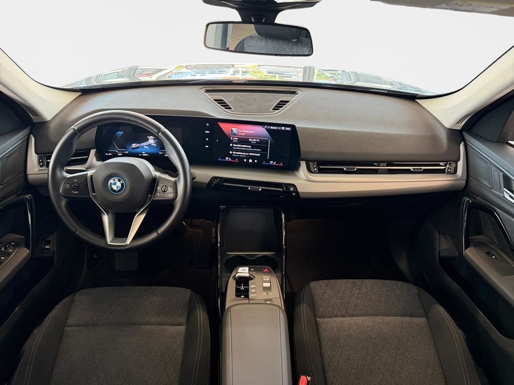 BMW iX1 eDrive20 SHZ+DAB+LED+Navi+RFK+ foto 12