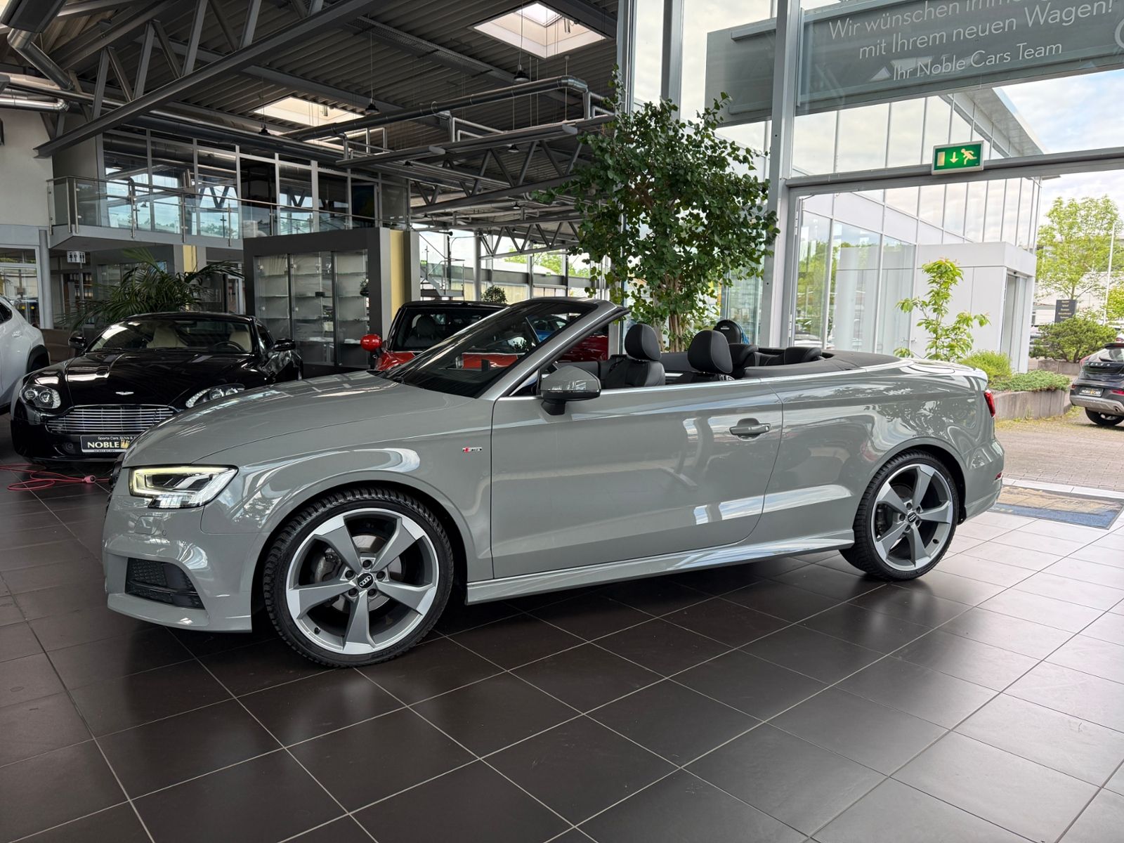 Fahrzeugabbildung Audi A3 Cabriolet S line B&O ACC MATRIX RFK 19"