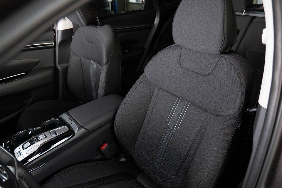Fahrzeugabbildung Hyundai TUCSON Plug-in TREND Assi