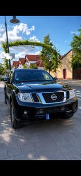 Nissan Pathfinder 3.0 V6 dCi DPF LE 4WD Automatik LE - Nissan Pathfinder: 3.0