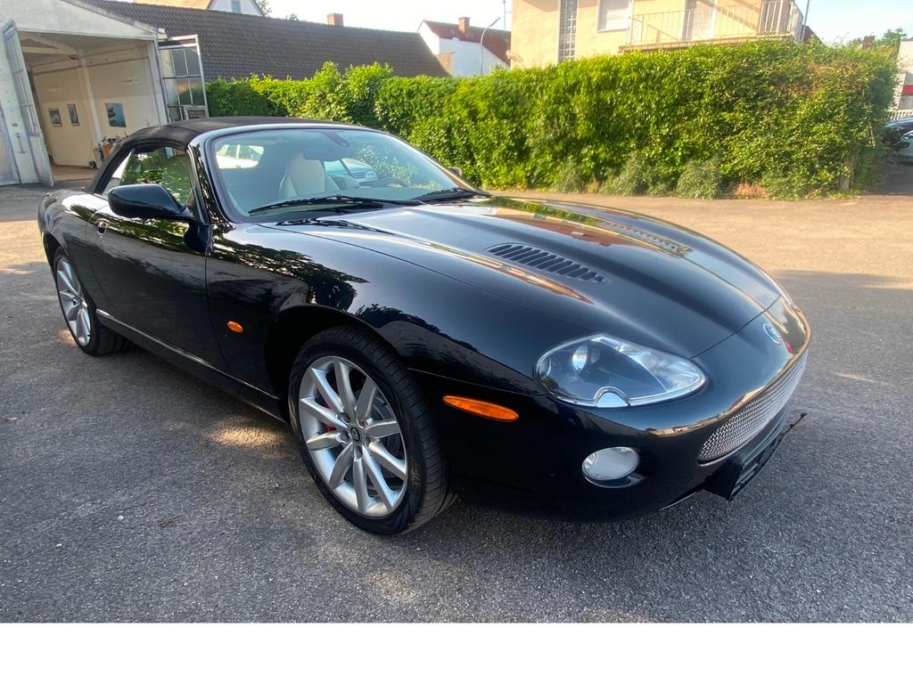 Jaguar XKR