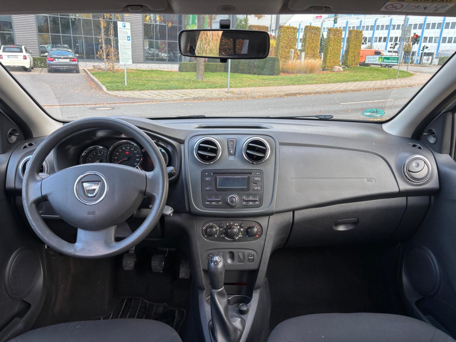 Dacia Logan 2015 — photo 9