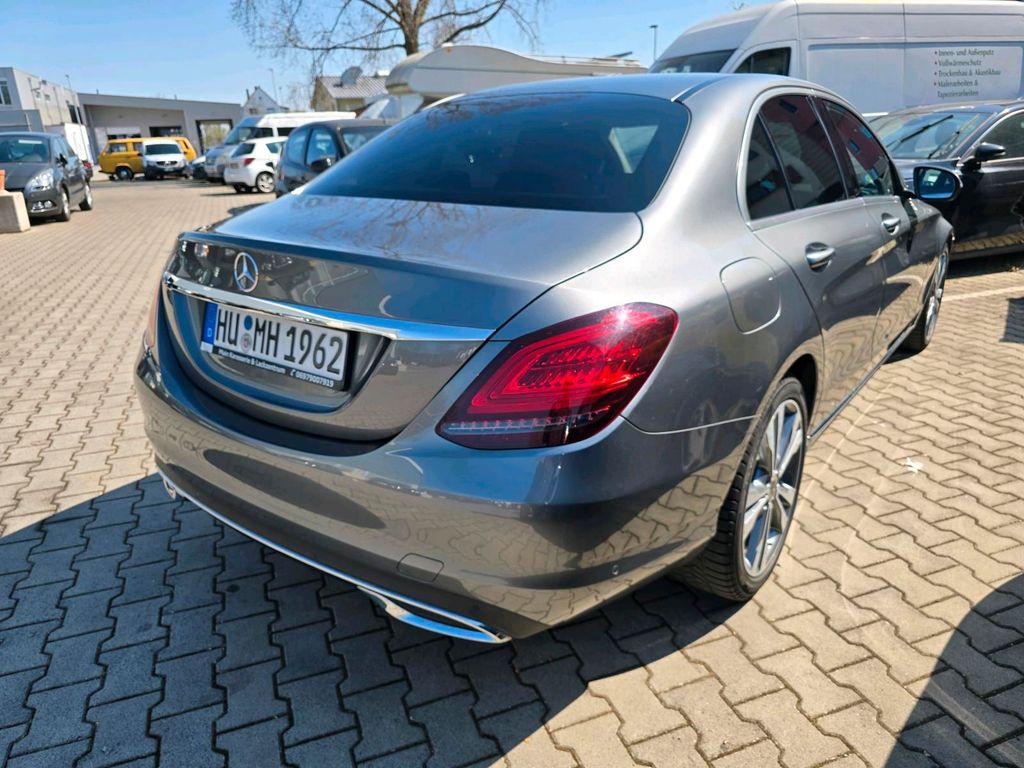 Image of Mercedes-Benz C 220