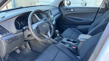 Hyundai TUCSON - 11