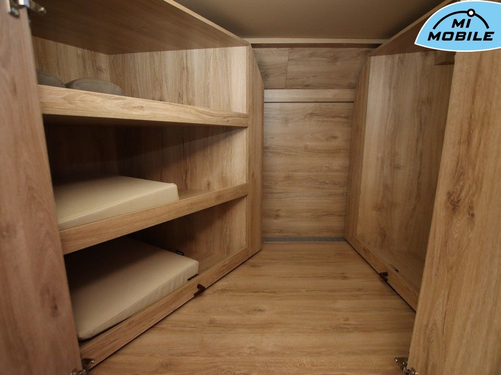 Fahrzeugabbildung Eura Mobil Integra Line 695 LF *Black Friday Deal*