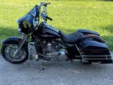 Harley-Davidson E-Glide CVO, FLHTCUSE7, nur 6489 Kilometer