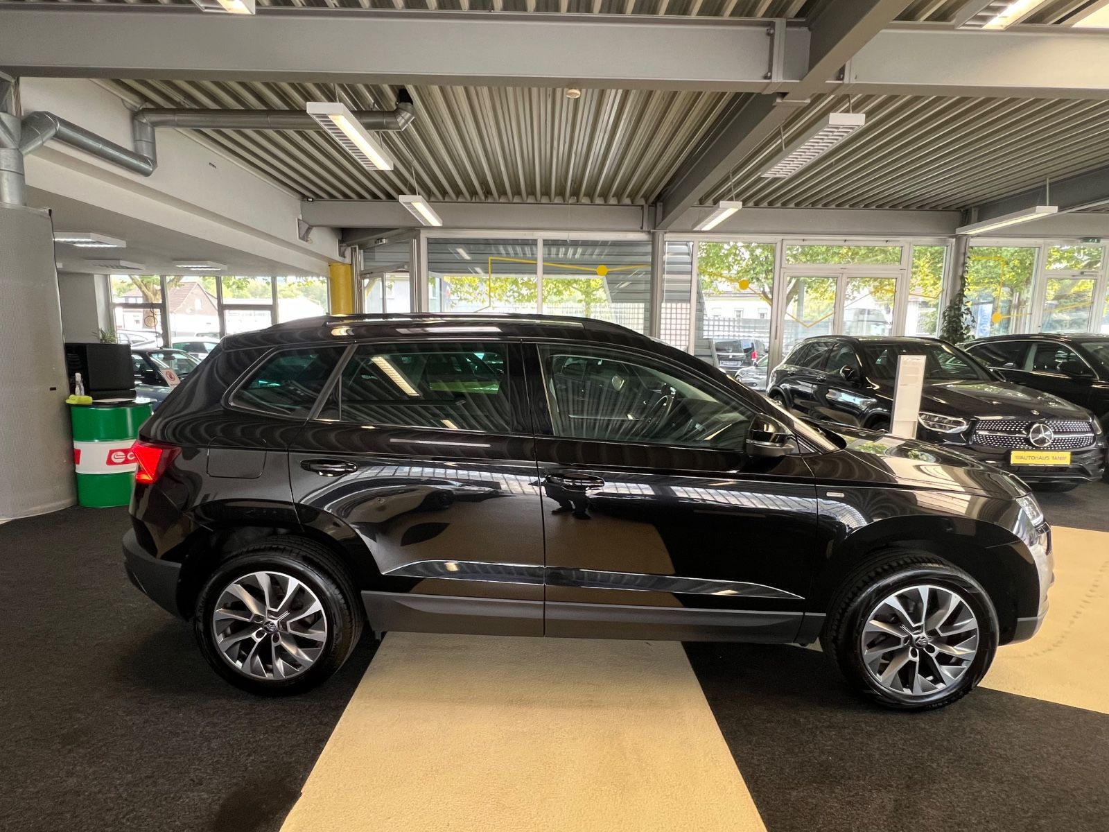 Fahrzeugabbildung SKODA Karoq Clever *4x SITZHEIZUNG*BEHEIZBARES LENKRAD