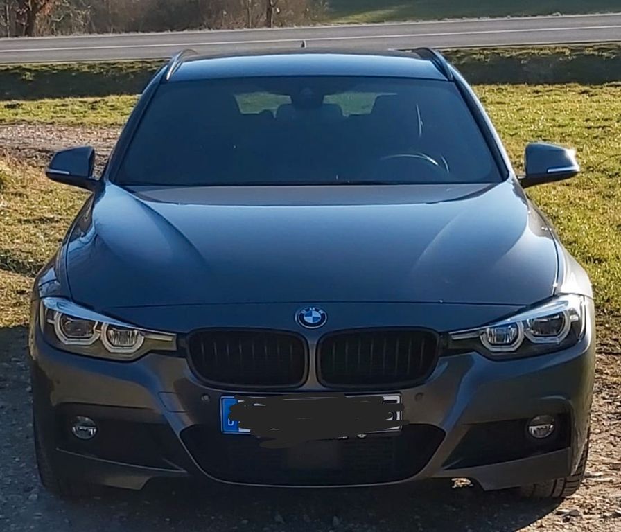 Image of BMW 320