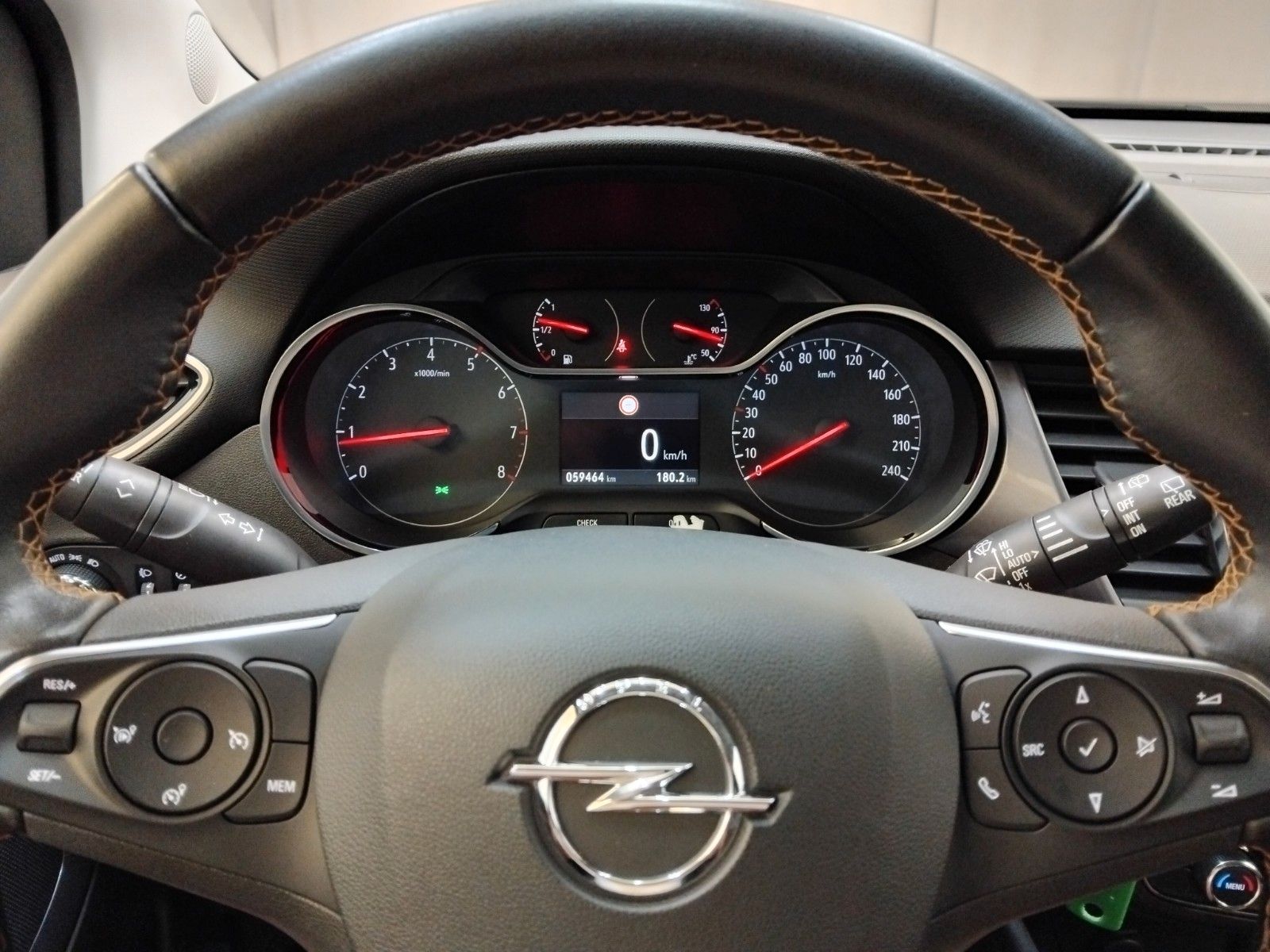 Opel Crossland X (11/2019, Benzin)