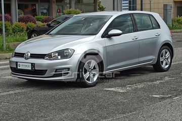Volkswagen Golf - 1