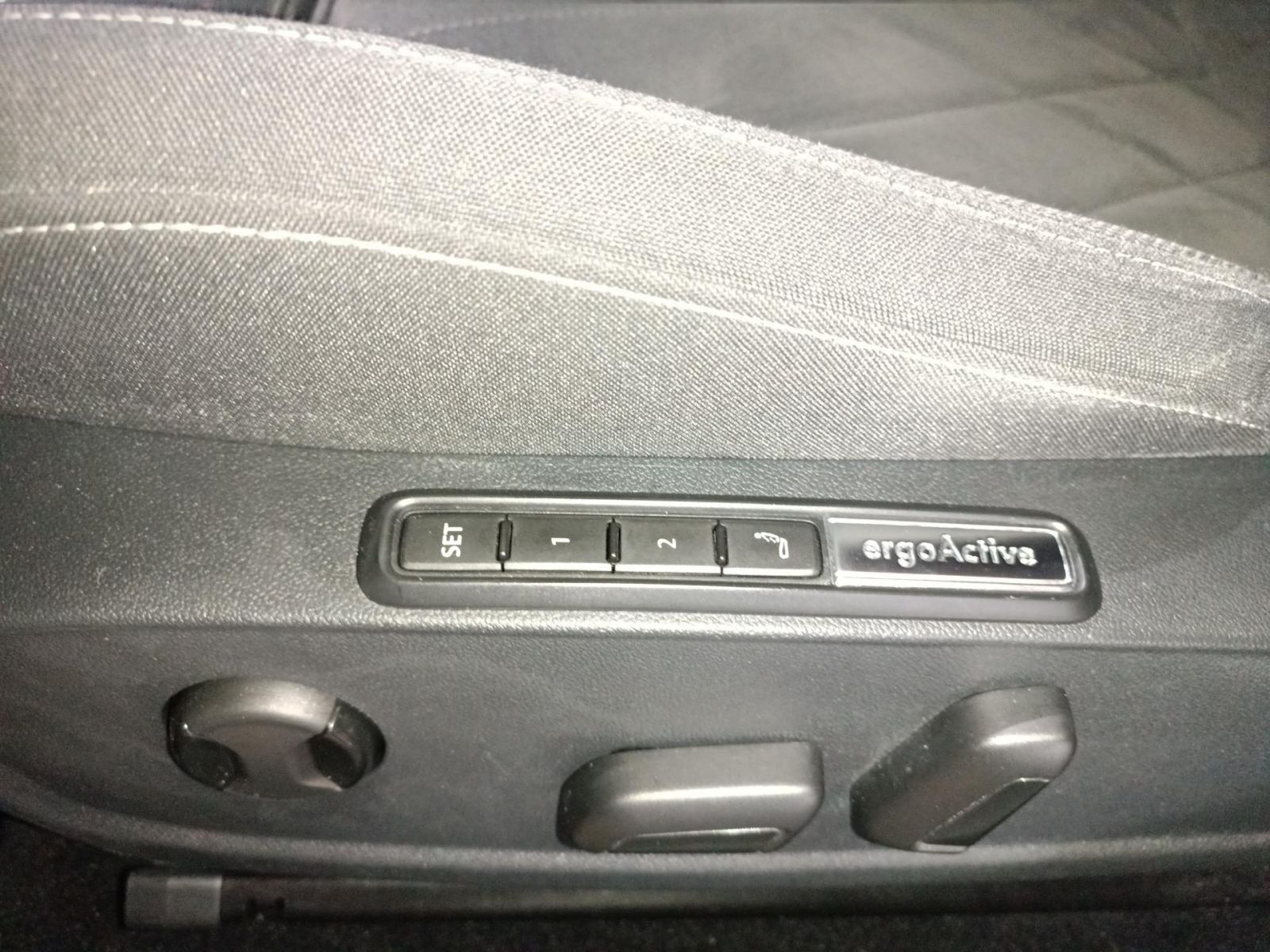 Volkswagen Golf - Bild 9