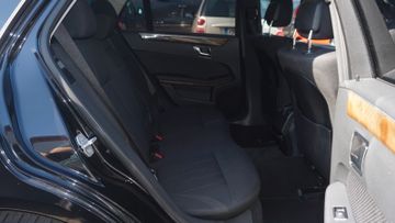 Mercedes E 200 - 11