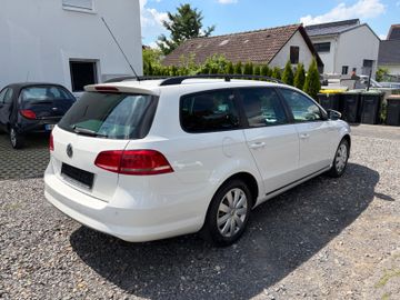 Volkswagen Passat Variant - 8