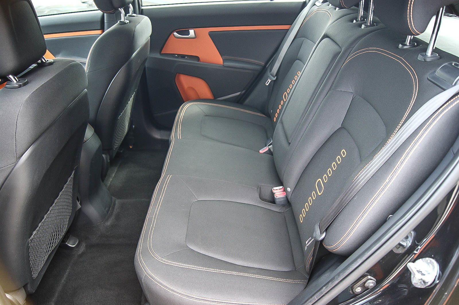 Fahrzeugabbildung Kia Sportage 2.0i Dream 4WD ANHÄNGERKUPPLUNG ORANGE
