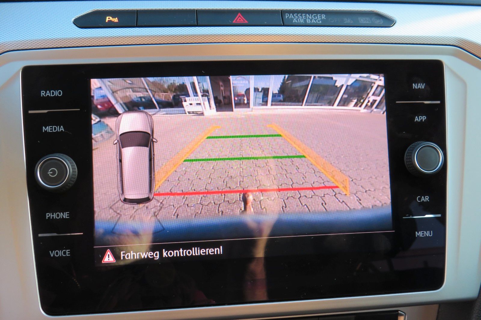 Fahrzeugabbildung Volkswagen Passat Variant Comfortline TDI DSG AHK NAVI