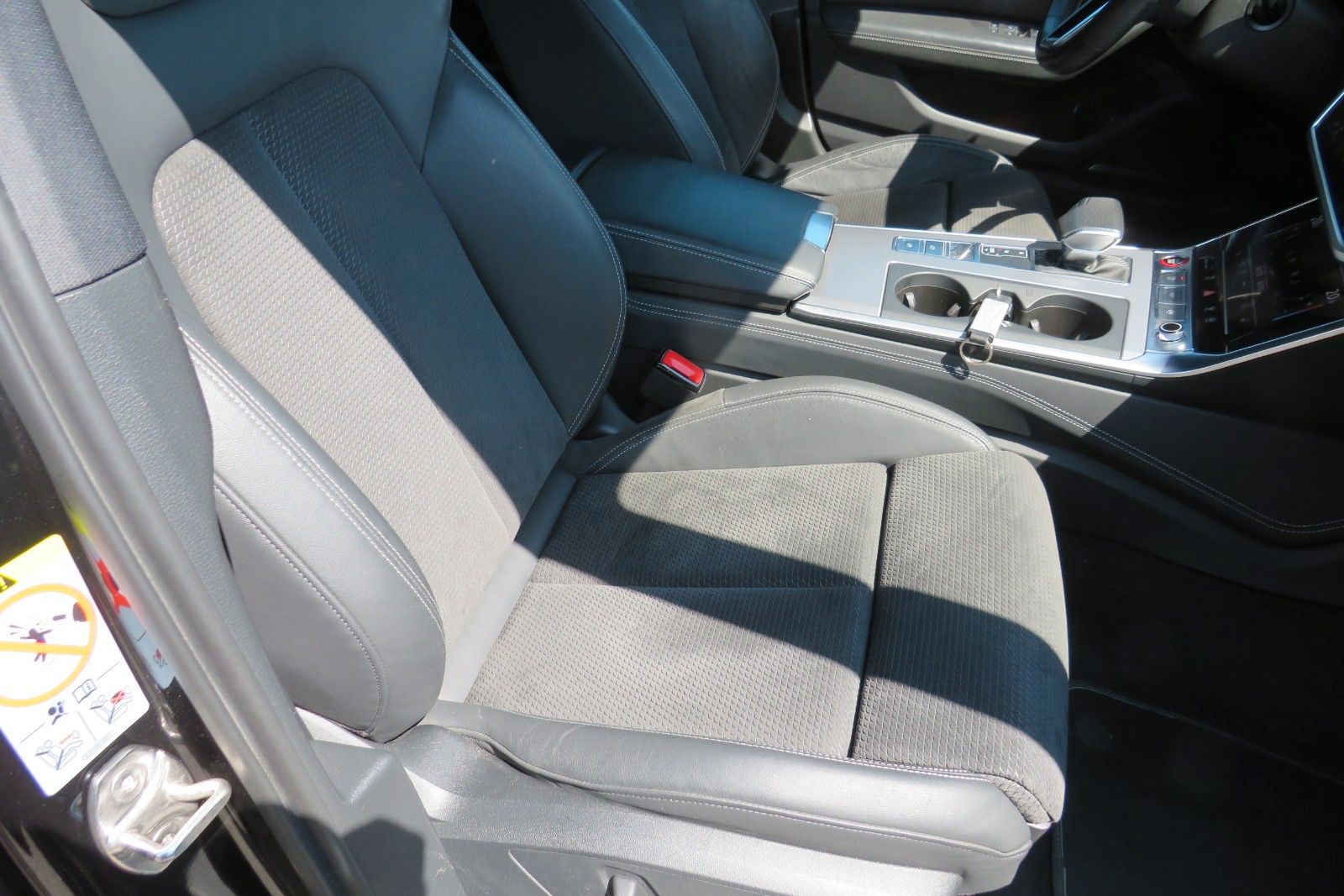 Fahrzeugabbildung Audi S6 Avant 3.0 TDI quattro