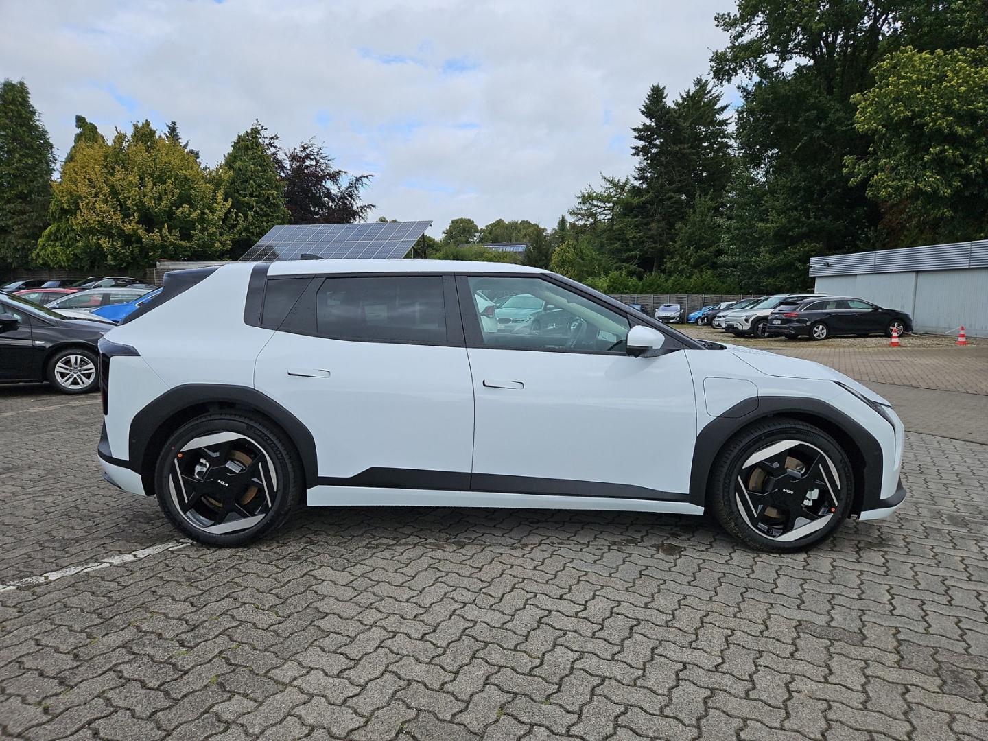 Kia EV4 Hatchback Earth 81kWh  Bidirektionales Laden