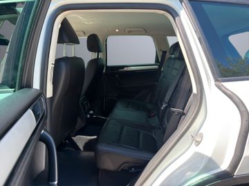 Volkswagen Touareg - 10