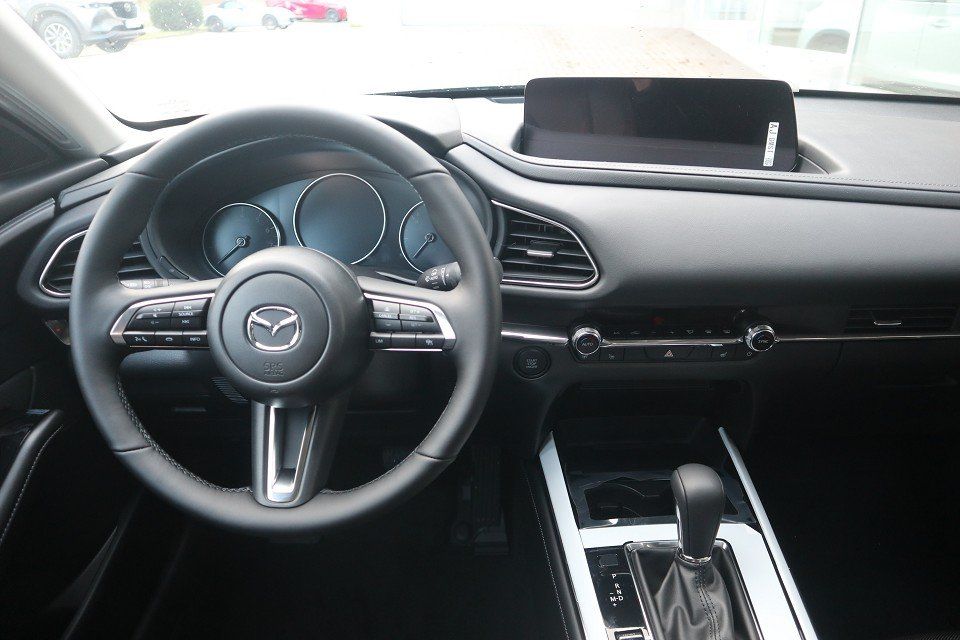 Fahrzeugabbildung Mazda CX-30 2025 M-Hybrid Centre-Line G-140 AT DESI NA