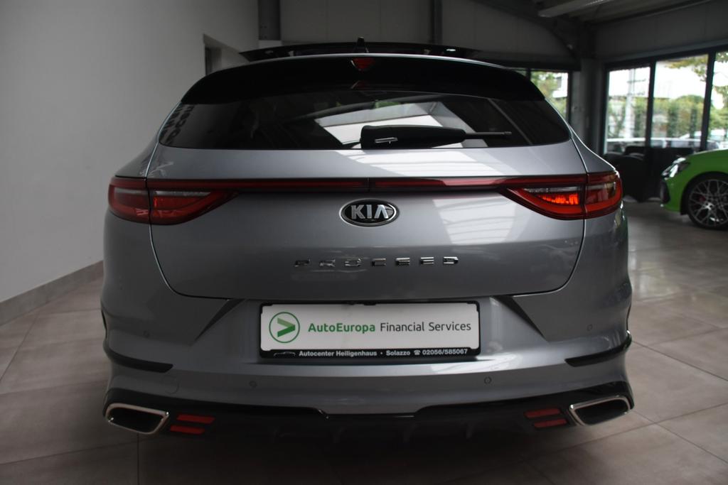 Kia ProCeed