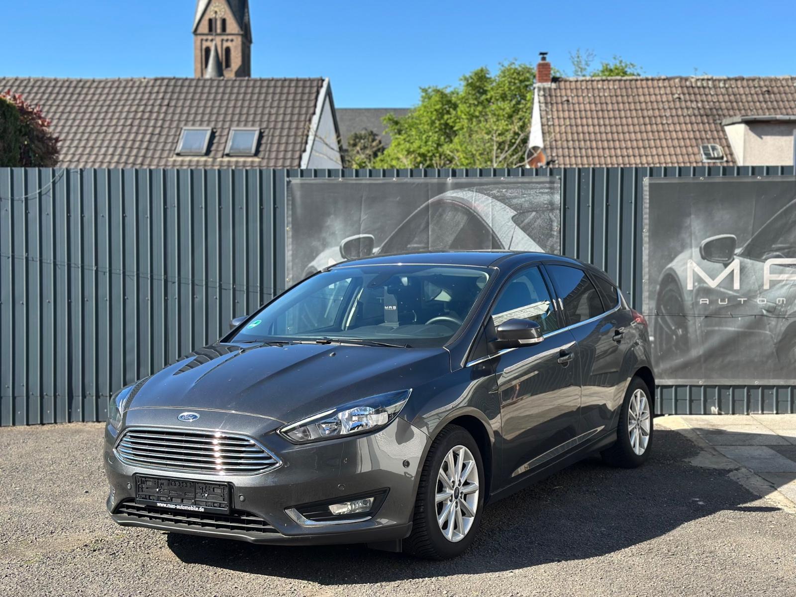 Ford Focus Lim. Titanium NAVI/KLIMA/TEMPOMAT