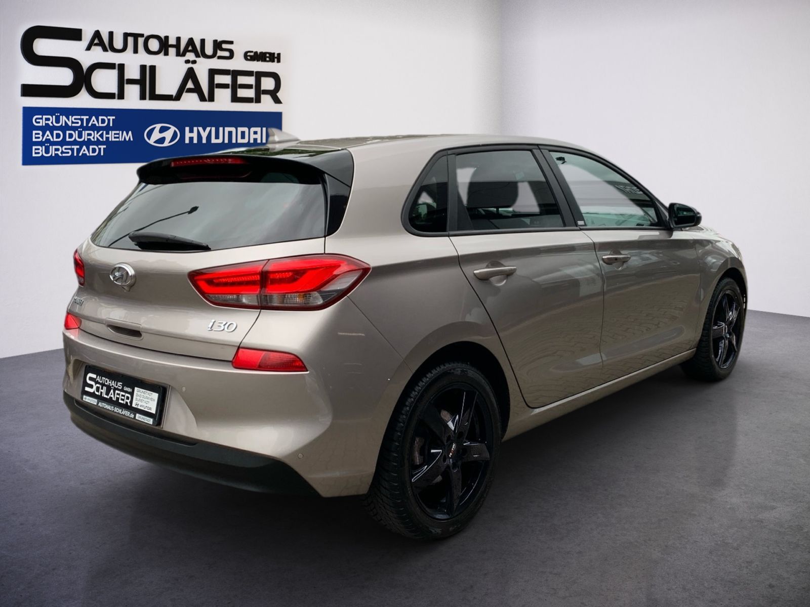 Fahrzeugabbildung Hyundai i30 7-DCT 1.4 T-GDI YES! Plus Standheizung