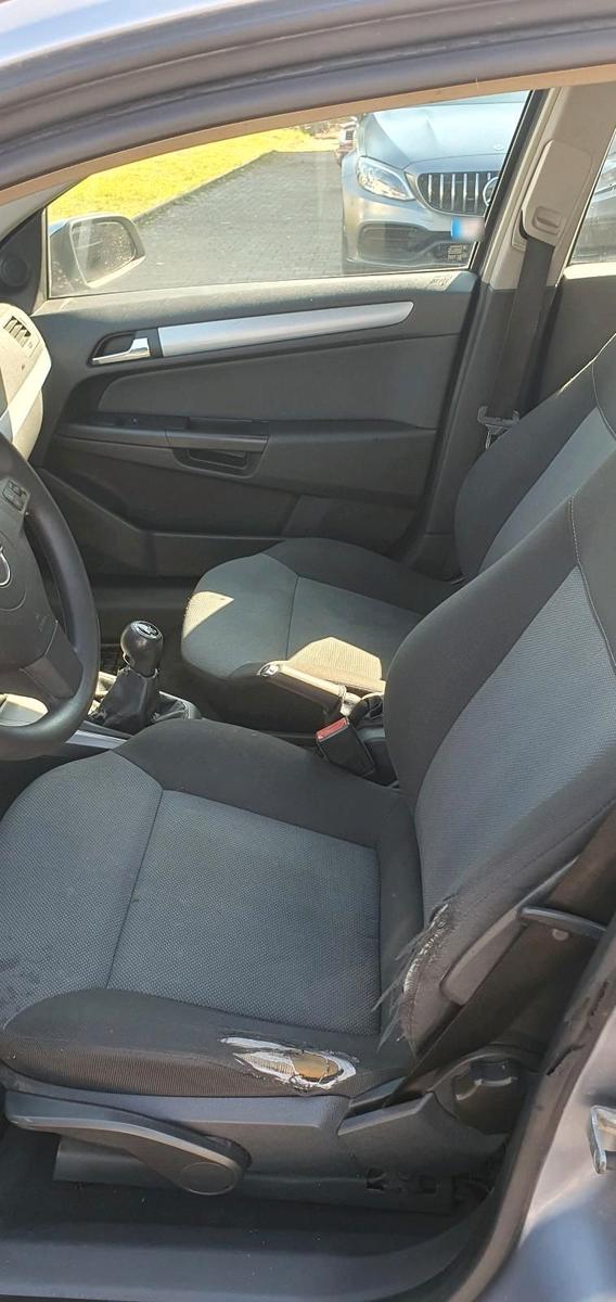 Opel Astra 2005 — photo 9